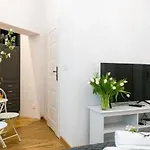 Apartment Old Town - Wielopole W6